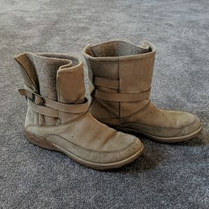 Chaco Hopi Boot Sz 8.5 (39) - wool and leather